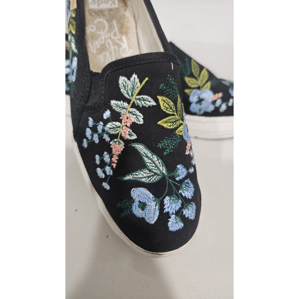 Kids X Rifle Paper Co. Embroidered Floral Slip On Sneakers Size 7.5 View 3